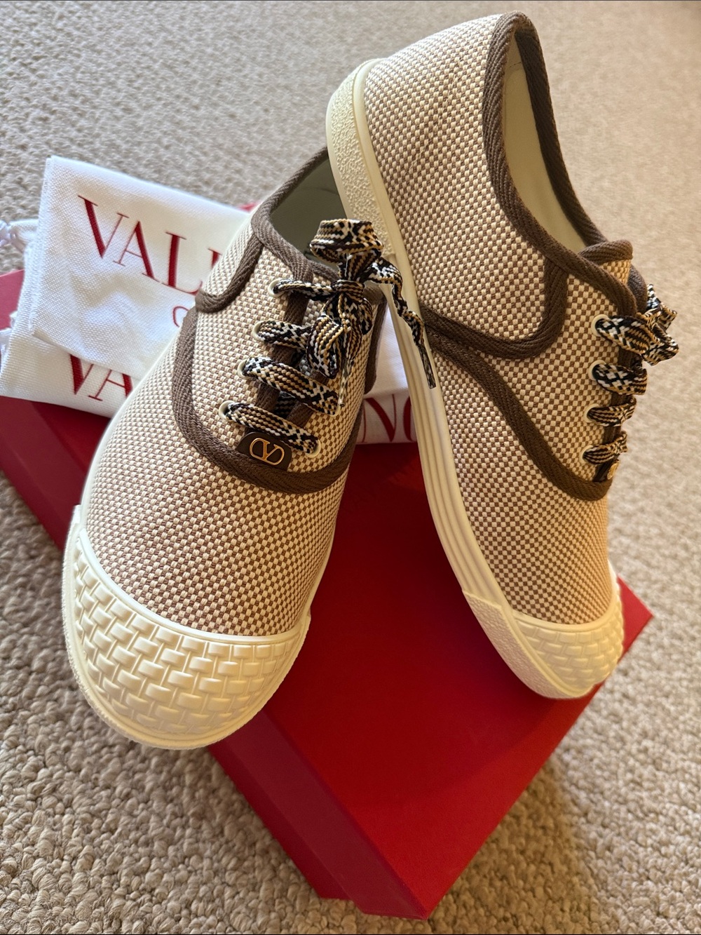 Valentino Garavani Light Canvas Low-Top Sneakers. Size 38, US 8. Brand new